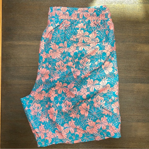 Club Room floral swim trunks with mesh liner size XL - Picture 2 of 4